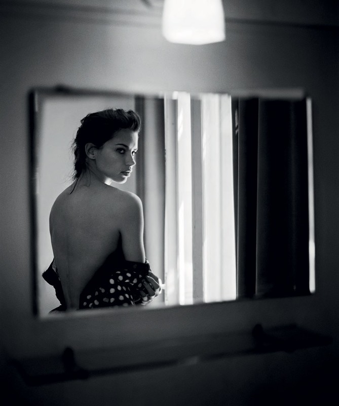 Julian Brooks - Image 29